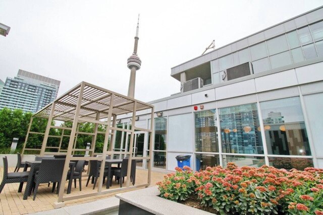 ブルージェイズウェイ