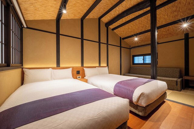 RESI STAY PALACE GATE