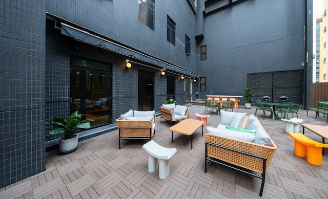 Weave Studios - Kowloon West