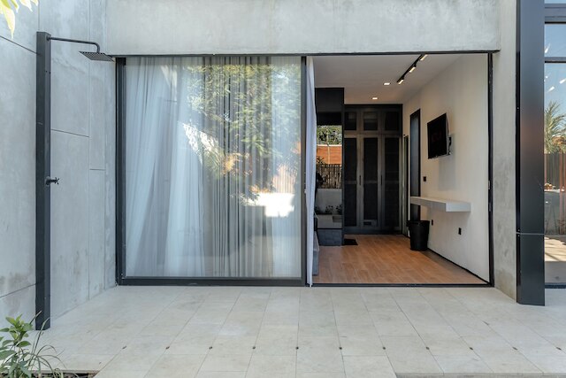 ブラック ロック ヴィラ