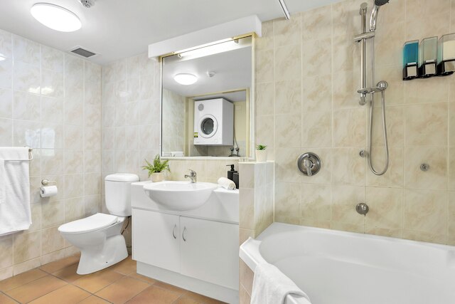 ユニーク トロピック エスケープ 444