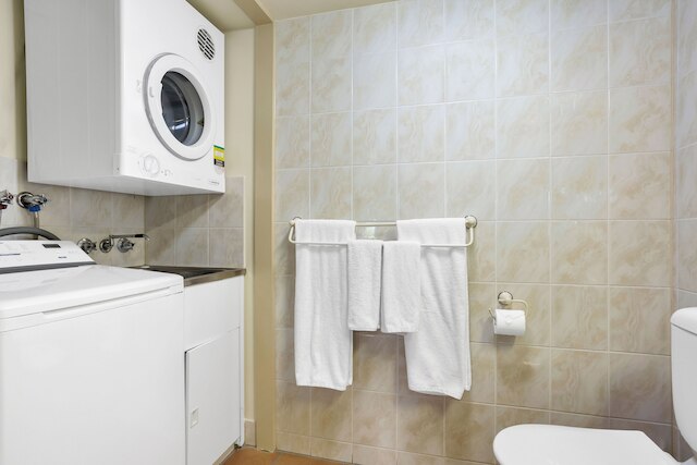 ユニーク トロピック エスケープ 444