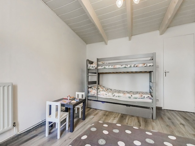 ジト デ サリネス イン ストーン ウィズ ビューズ