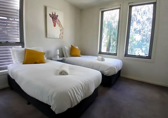 レディセット タウンハウス アット モザイク