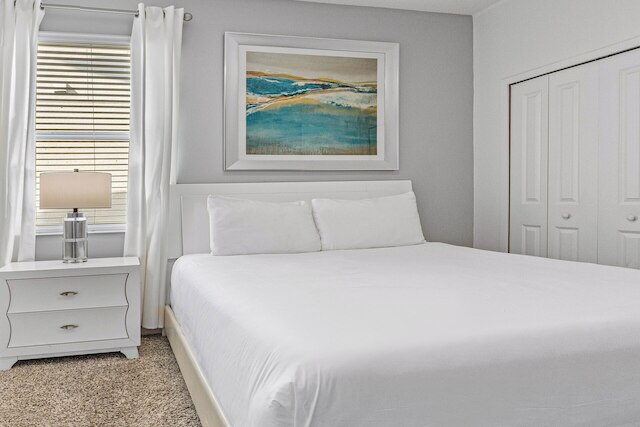 アップステイ スペーシャス ホーム プール ホットタブ スリープス 27