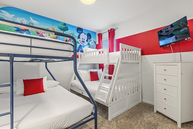 アップステイ スペーシャス ホーム プール ホットタブ スリープス 27