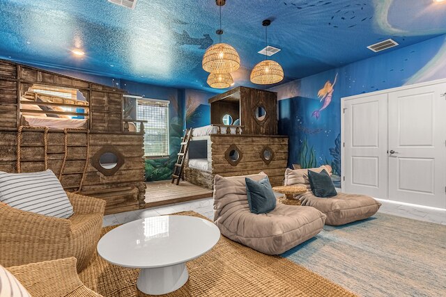 アップステイ24-PPLホームテーマルームズプールスパシネマ