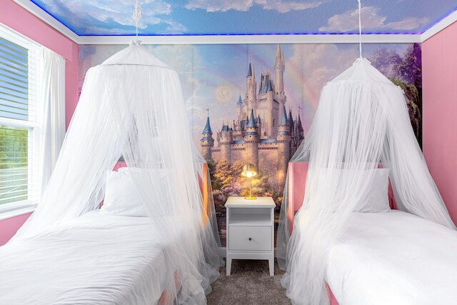 アップステイ24-PPLホームテーマルームズプールスパシネマ