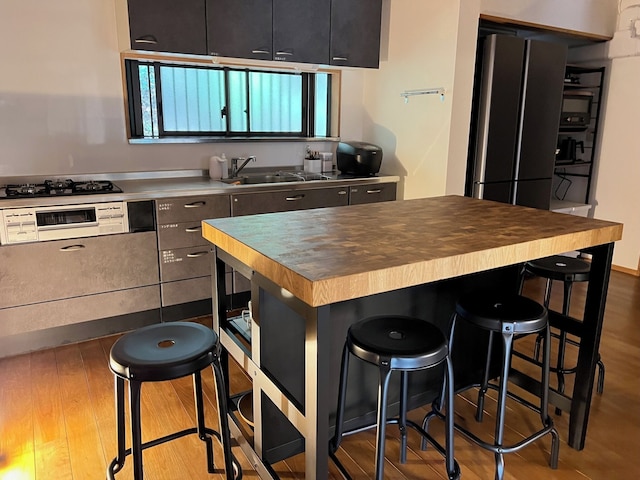 香取はちさんろく