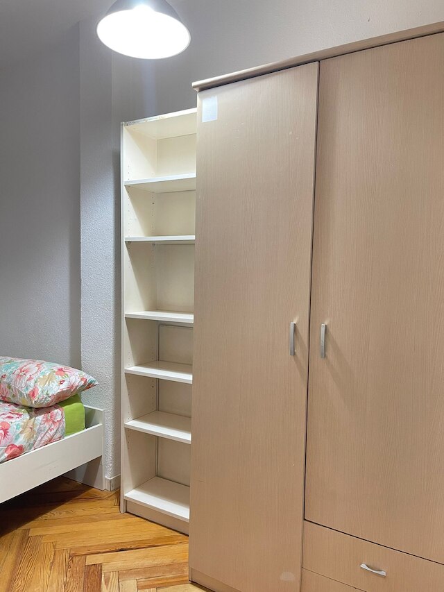 フロール バハ ホスタル