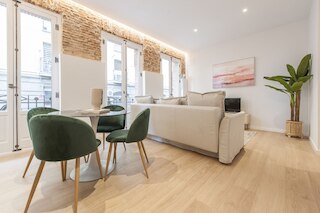 C ラティーナ 3 デチャ イン マドリード