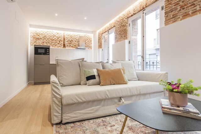 C ラティーナ 3 デチャ イン マドリード