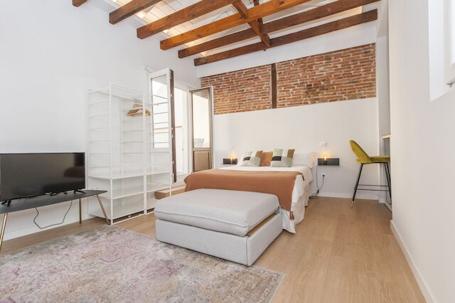 C ラティーナ 4 イツキュ イン マドリード