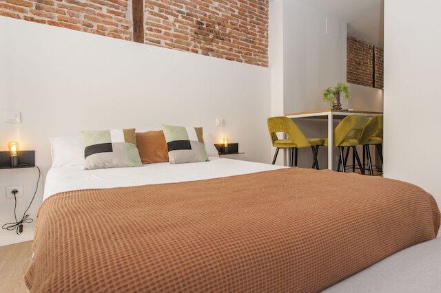 C ラティーナ 4 イツキュ イン マドリード