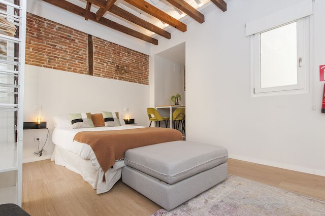 C ラティーナ 4 イツキュ イン マドリード