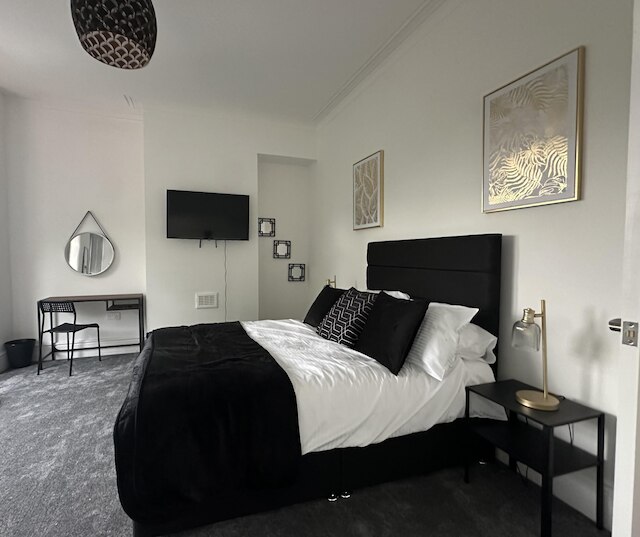 コージー マンチェスター ハウス ニア エティハド アンド クープ ライブ