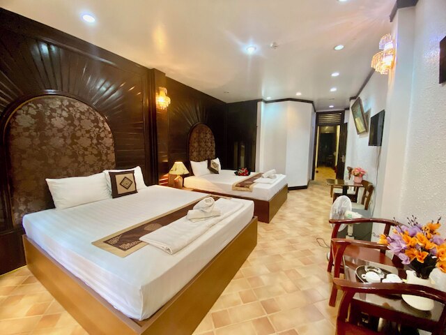 インプレッシブ ブティック ホテル