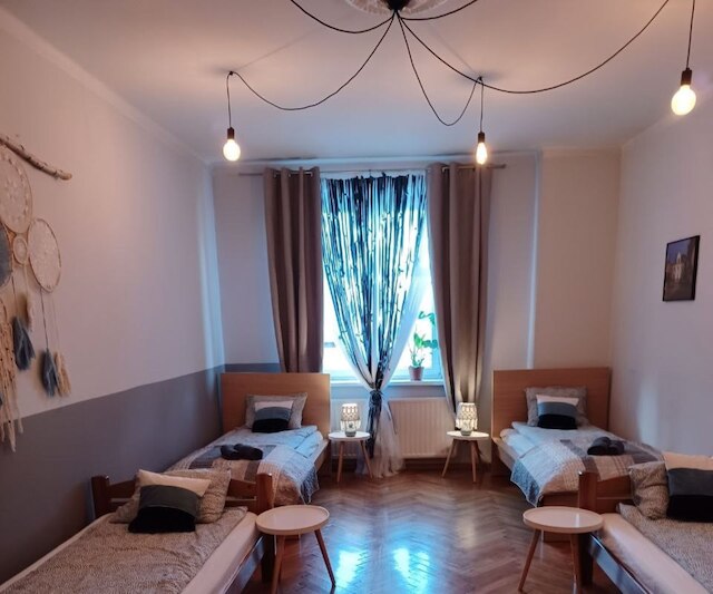 リアル VIP ホステル