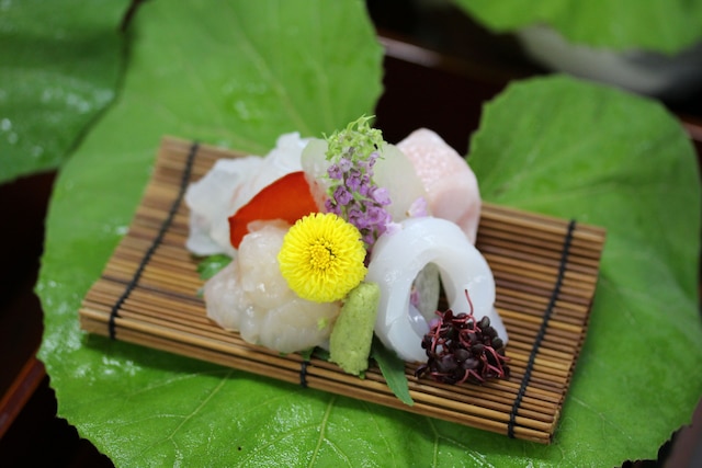 山神温泉湯乃元館