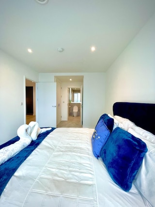 ディーンズゲート スイート - ラグジュアリースパ - スカイライン - ブレックファスト