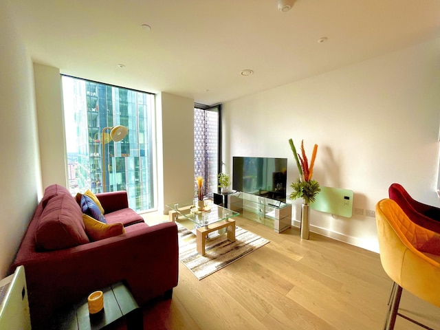 ディーンズゲート スイート - ラグジュアリースパ - スカイライン - ブレックファスト