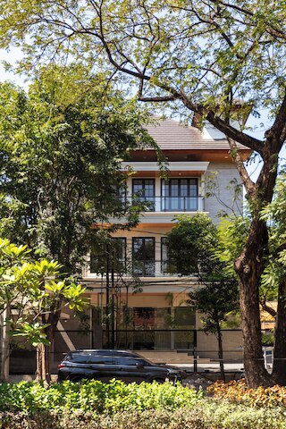 ファッザ ホームズ