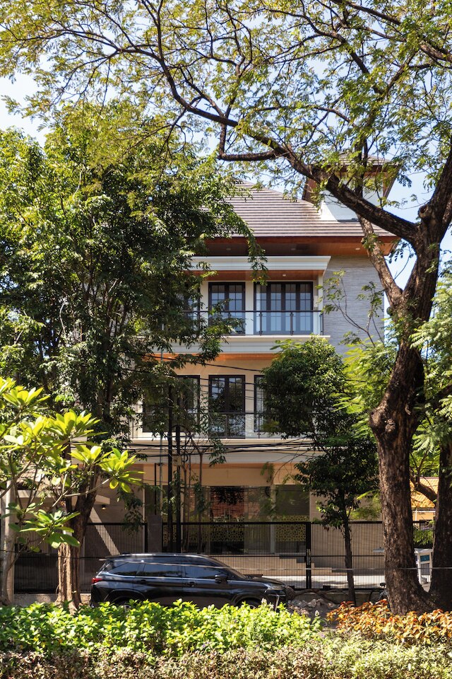 ファッザ ホームズ