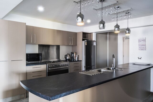 マナー プレイス アパートメント