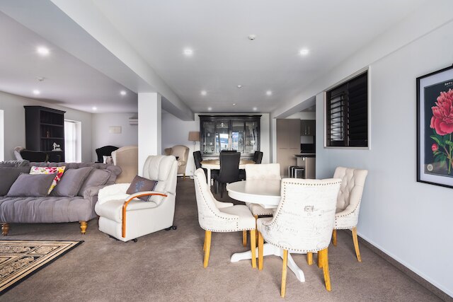 マナー プレイス アパートメント