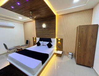 ホテル ザ グランド ニア マニナガール レールウェイ ステーション アーメダバード