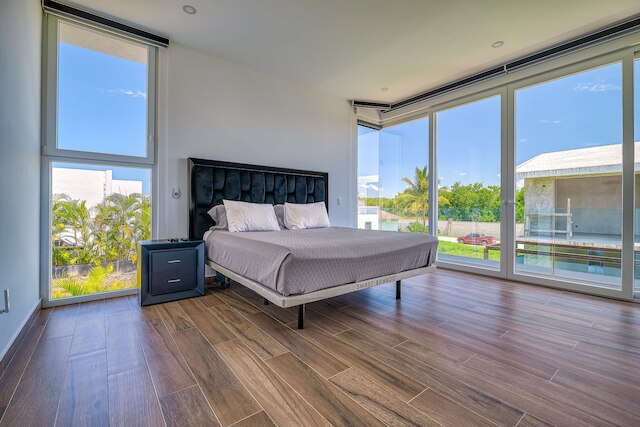 ユニコロマ テンプル 302