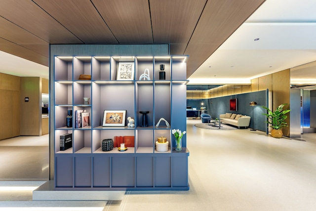 Holiday Inn Express Shanghai Jing'an Temple by IHG