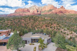 ザ ビューポイント バイ アヴァンステイ ラグジュアリー ホーム + スパ/ビューズ