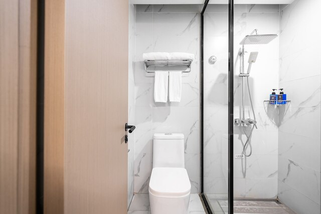 Qinfengyuan Hotel (Shanghai Xuhui District Zhongshan Hospital Jiashan Road Subway Station Branch)