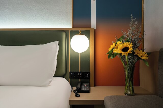 Qinfengyuan Hotel (Shanghai Xuhui District Zhongshan Hospital Jiashan Road Subway Station Branch)