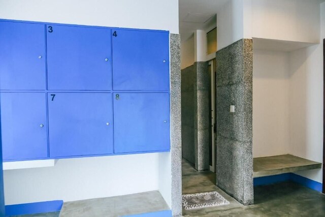 ラスト サマー ホステル & バー