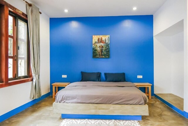 ラスト サマー ホステル & バー