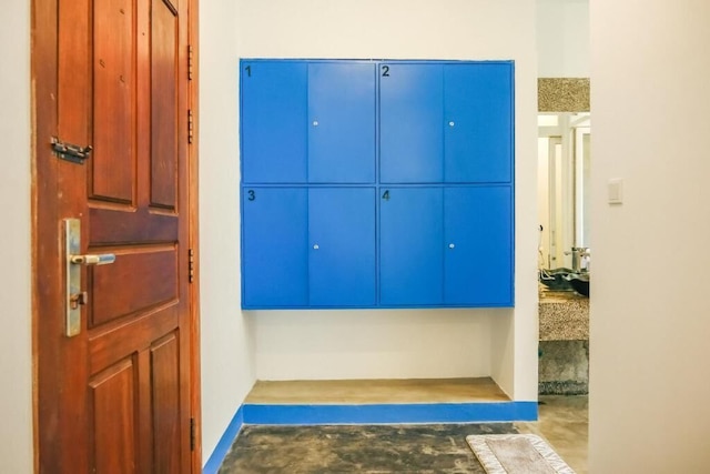 ラスト サマー ホステル & バー