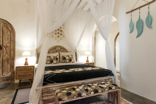 マデイラ ジャワニーズ ジョグロ、ジンバラン