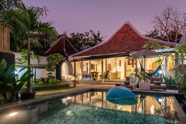 マデイラ ジャワニーズ ジョグロ、ジンバラン