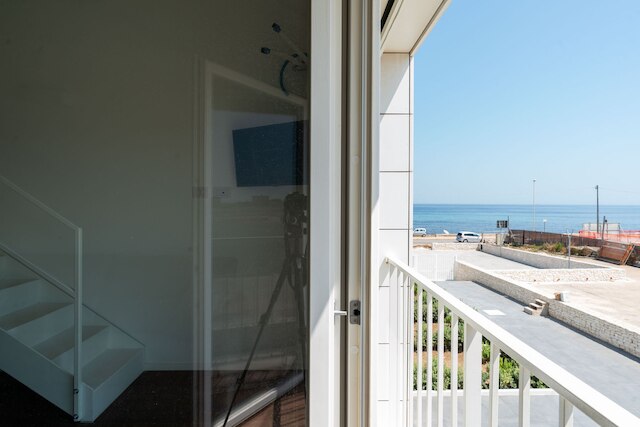 ロリータズ ビーチフロント ロフト