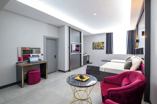 216 プレスティージ ホテル