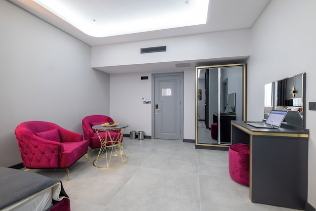 216 プレスティージ ホテル