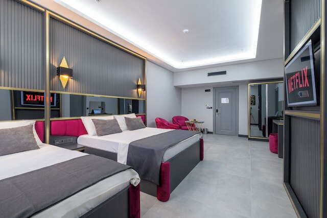 216 プレスティージ ホテル