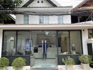 ダウンタウン ホテル