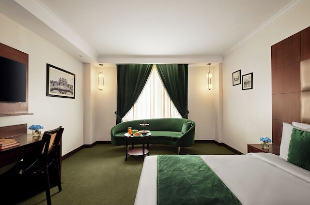 デベンチャー サロヴァー ポルティコ パテル ナガル