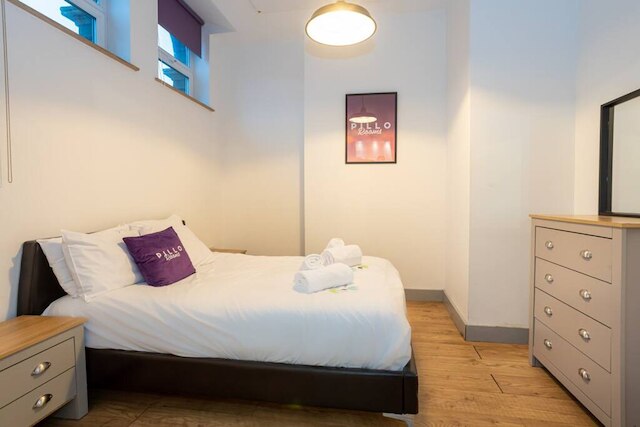 ユニーク 1 ベッドルーム アパートメント バイ ピロー ルームズ