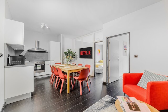 デラックス ロフト ウィズ 3 ベッドルームズ イン プラハ