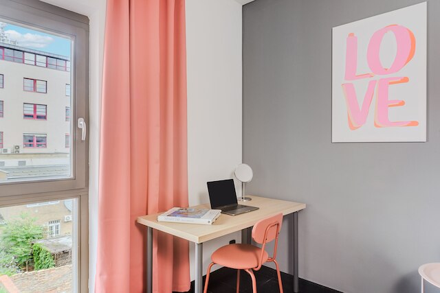 デラックス ロフト ウィズ 3 ベッドルームズ イン プラハ