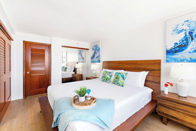 プレミアム リモデールド コンド ウィズ オーシャンビュー アンド パーキング